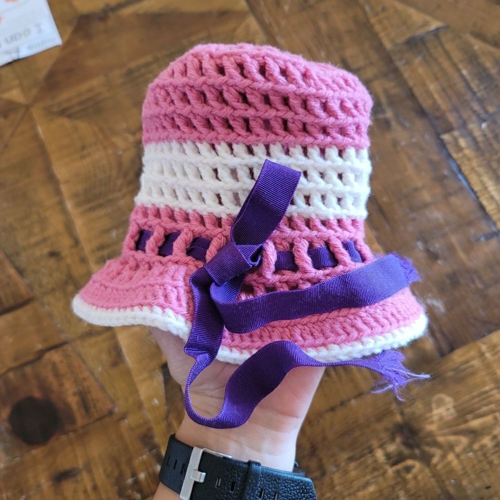Knit doll preemoe baby crochet bucket hat pink white mini